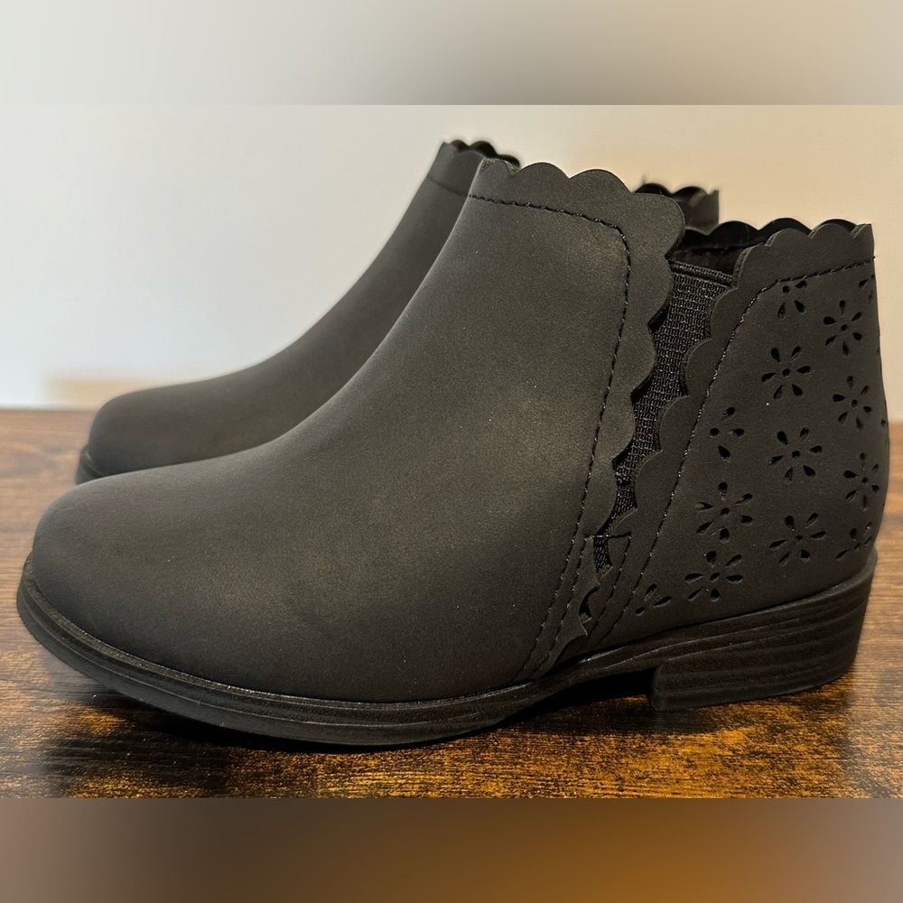 Thereabouts Toddler Girls Black LIL Pima Stacked Heel Booties NWT Various Sizes